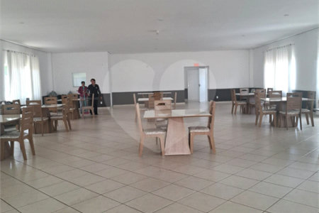 Apartamento à venda com 3 quartos, sendo 1 suíte,  em Vila São Sebastião, Mogi das Cruzes, SP