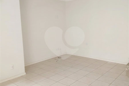 Casa à venda ou para alugar com 3 suítes no condomínio Residencial Jardim das Palmeiras, Vinhedo - SP