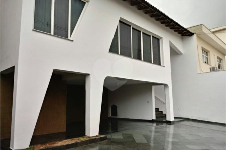 Casa à venda com 3 quartos, sendo 1 suíte, em Jardim São Pedro, Mogi das Cruzes, SP