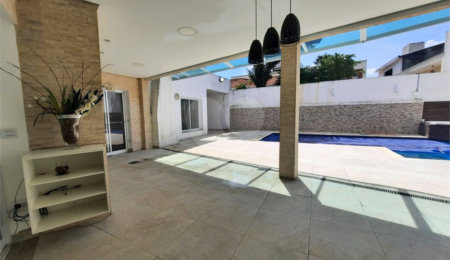 Sobrado à venda com 3 quartos, sendo 1 suíte,  em City Campo Grande, São Paulo, SP