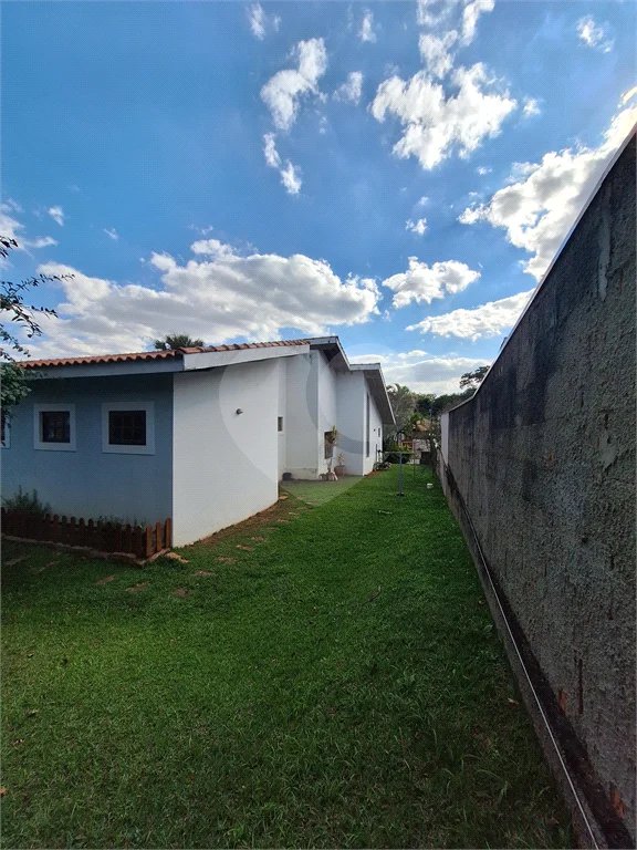 Casa para alugar com 3 quartos, sendo 1 suíte,  no condomínio Estância Marambaia, Vinhedo - SP