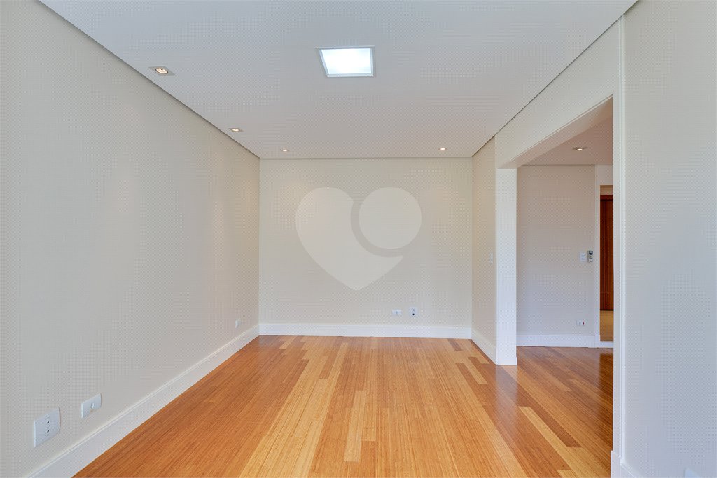 Apartamento para alugar com 4 suítes em Santo Amaro, São Paulo, SP