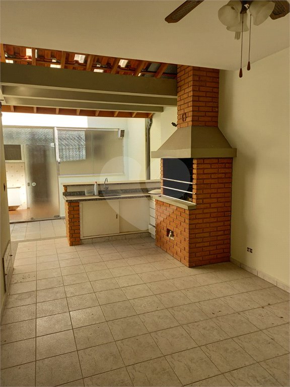 Sobrado à venda com 5 quartos, sendo 2 suítes,  em Tremembé, São Paulo, SP