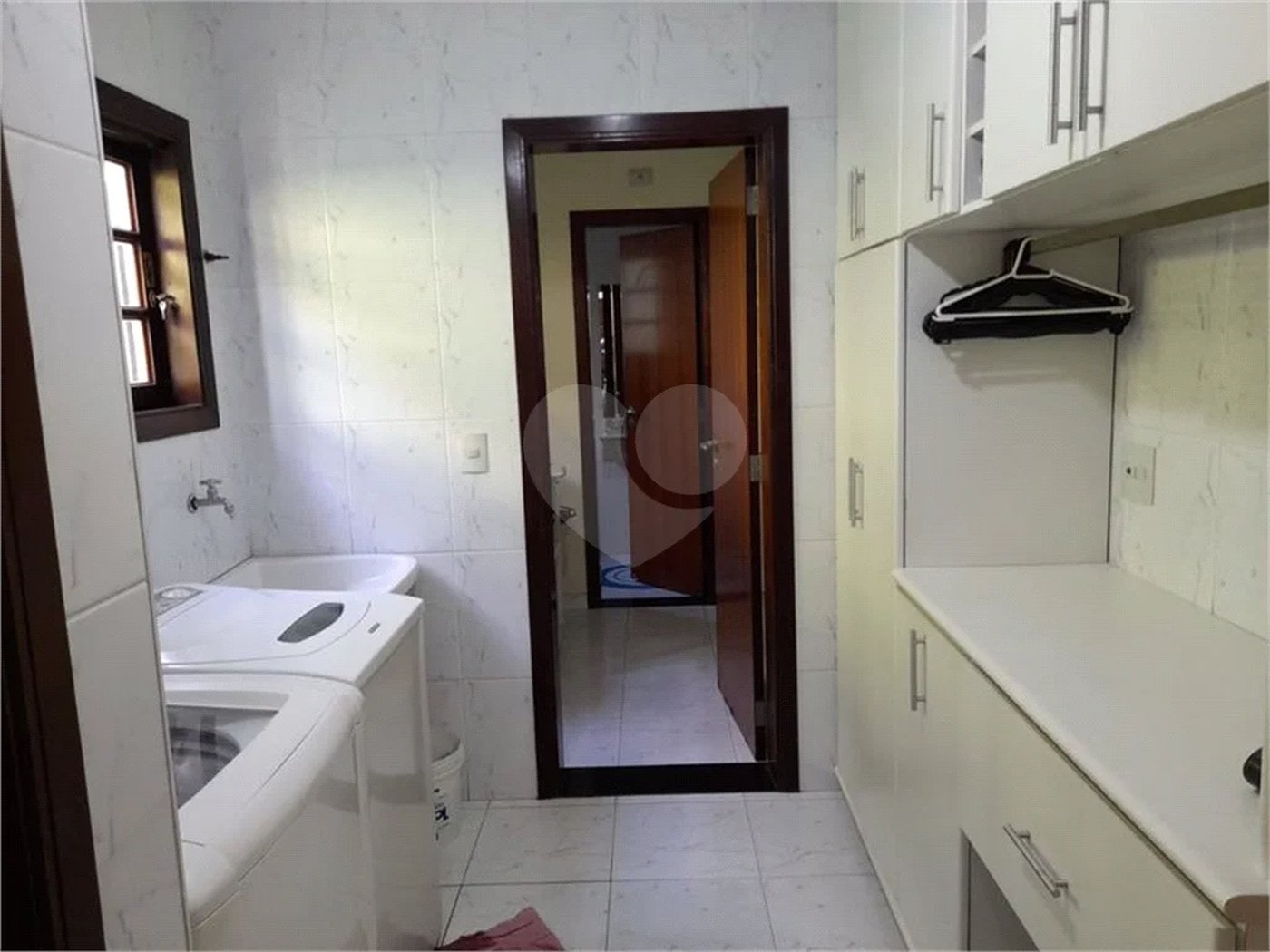 Sobrado à venda com 3 suítes em Vila Romero, São Paulo, SP