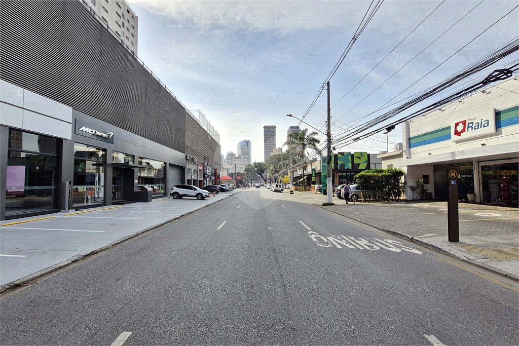 Prédio à venda em Vila Nova Conceição, São Paulo, SP