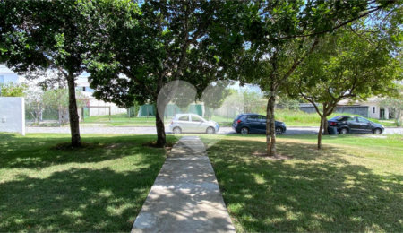 Casa à venda com 4 quartos, sendo 3 suítes, em Taperapuan, Porto Seguro, BA
