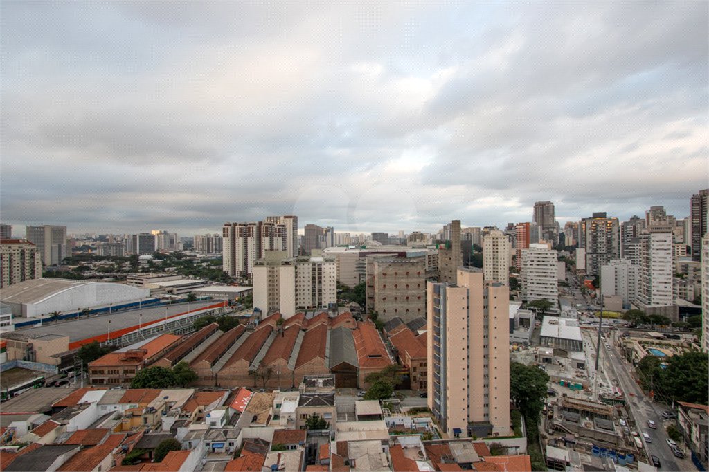 Apartamento à venda ou para alugar com 1 quarto em Vila Pompéia, São Paulo, SP