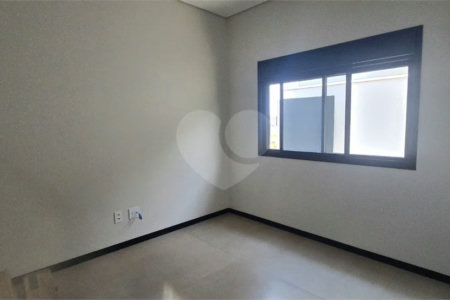 Casa à venda com 5 suítes no condomínio Parque Faber IV, São Carlos - SP