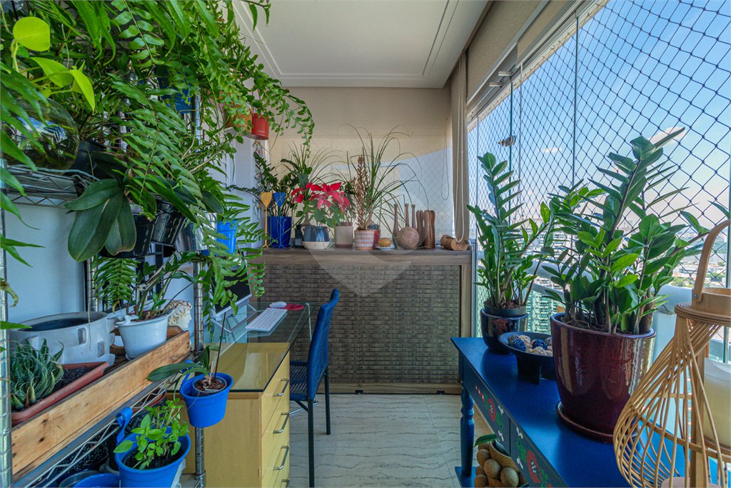 Apartamento à venda com 2 quartos, sendo 1 suíte, em Alto da Boa Vista, São Paulo, SP