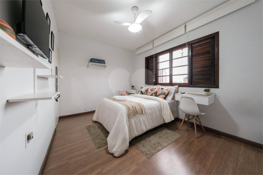 Sobrado à venda com 4 quartos, sendo 2 suítes, em Parada Inglesa, São Paulo, SP