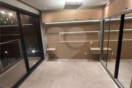 Apartamento à venda ou para alugar com 1 suíte em Pinheiros, São Paulo, SP