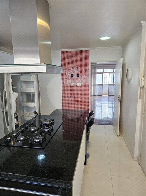 Apartamento à venda com 3 quartos, sendo 1 suíte,  em Itaim Bibi, São Paulo, SP
