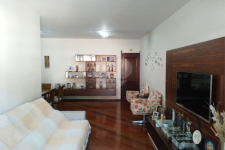 Apartamento à venda com 4 quartos, sendo 1 suíte, em Tijuca, Rio de Janeiro, RJ