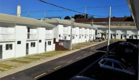 Sobrado à venda com 2 quartos em Vila Colorado, Suzano, SP