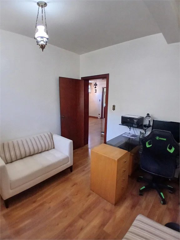 Sobrado à venda com 4 quartos, sendo 2 suítes,  em Jardim Leonor, São Paulo, SP