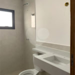 Casa à venda com 3 quartos, sendo 1 suíte, no condomínio Villa D'este, Cotia - SP