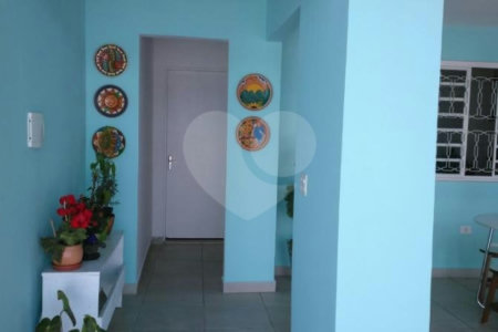 Casa à venda com 3 suítes em Jardim Jussara, São Paulo, SP