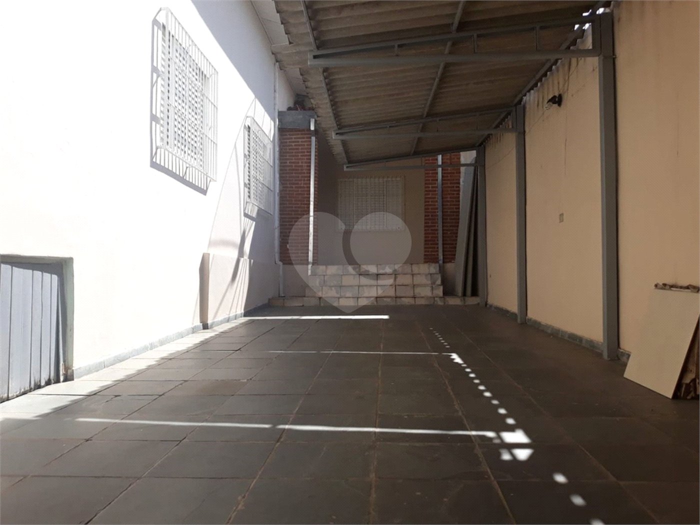 Casa à venda com 4 quartos, sendo 1 suíte, no Centro, São Roque, SP