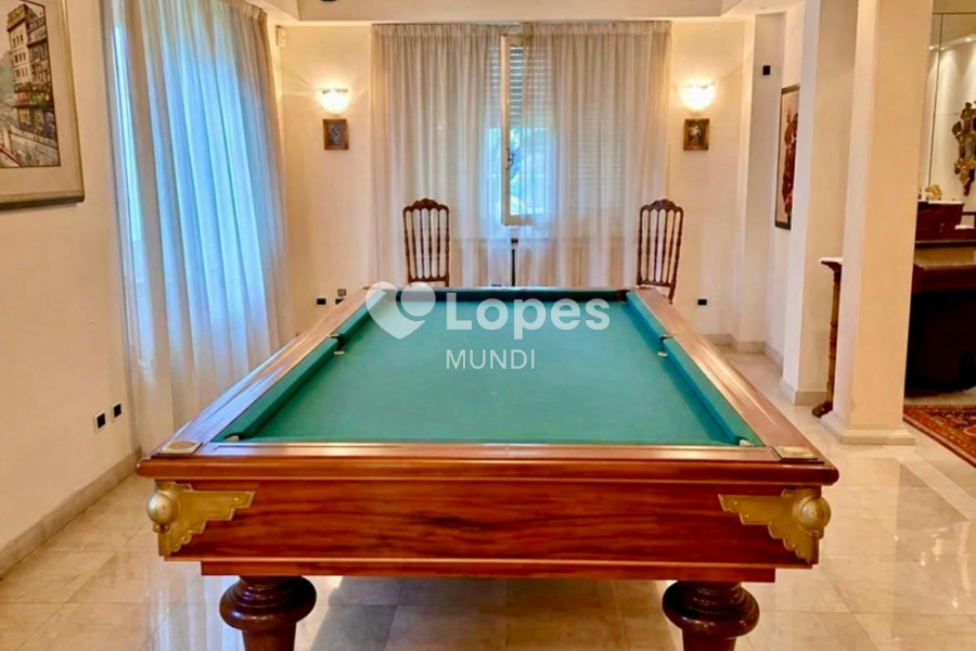 Casa à venda em Montecatini Terme, Toscana, Itália – 480 m² e terreno de 10.000 m²