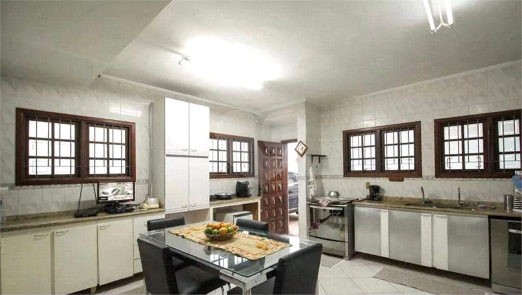 Sobrado à venda com 3 quartos, sendo 1 suíte, em Vila Dom Pedro Ii, São Paulo, SP