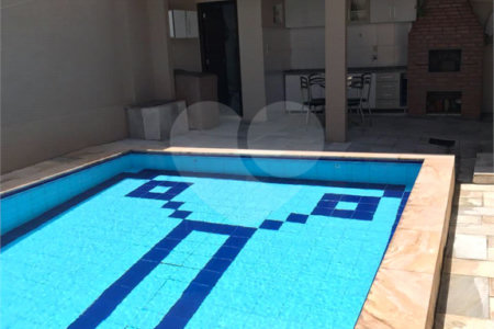 Sobrado à venda com 3 quartos, sendo 2 suítes, em Jardim Tropical, Cuiabá, MT