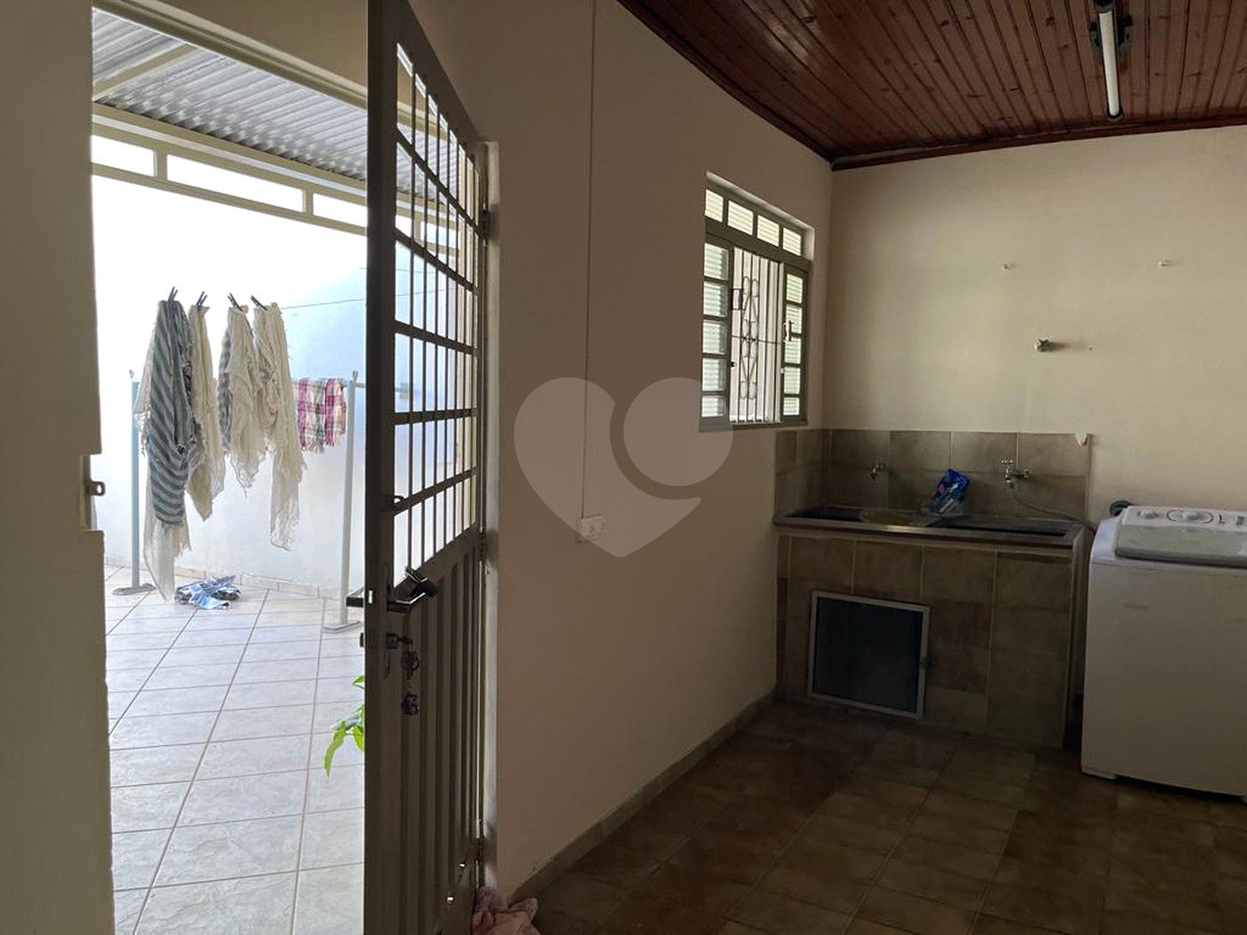 Casa à venda com 3 quartos, sendo 1 suíte, em Vila Todos Os Santos, Indaiatuba, SP