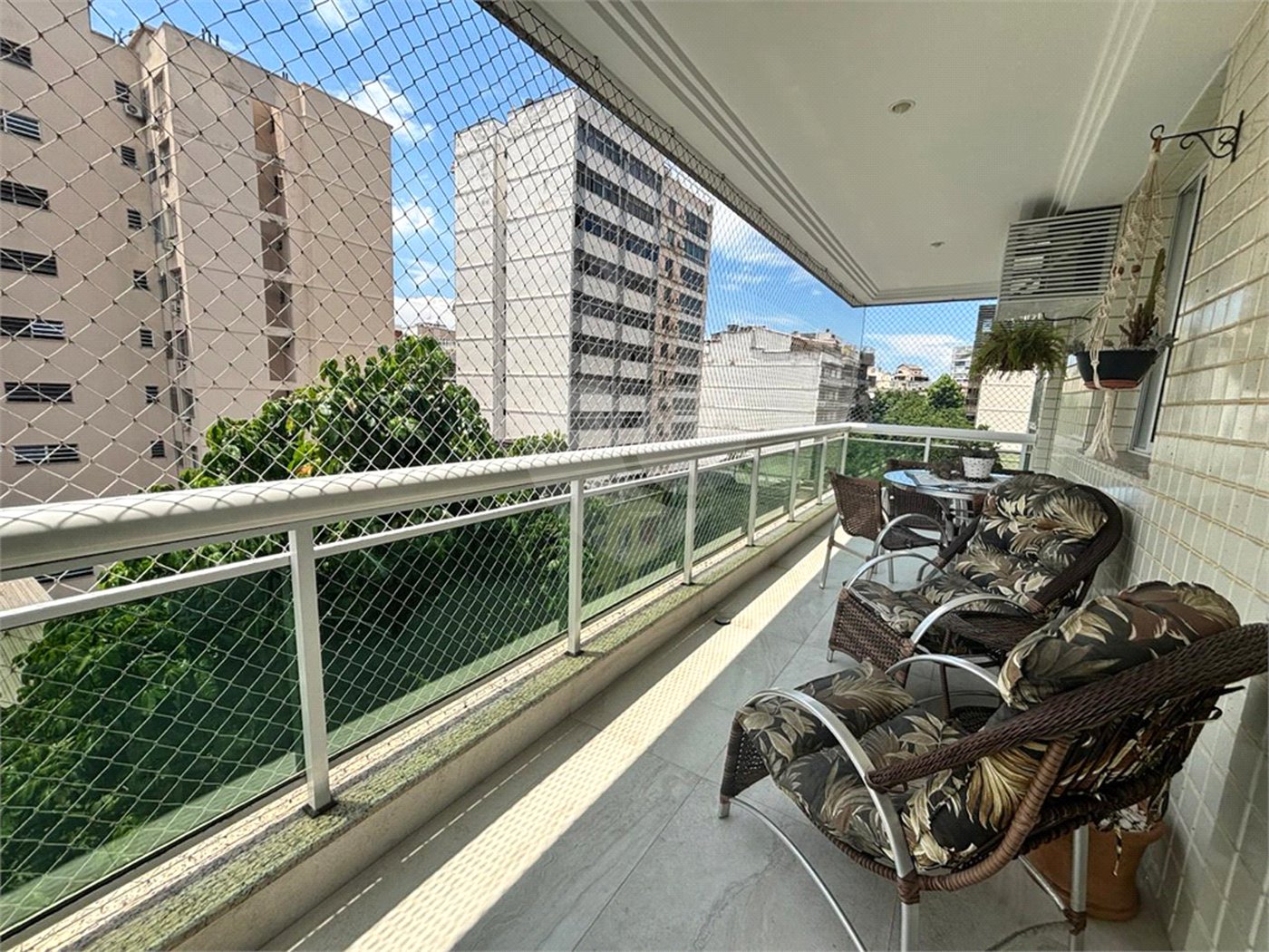 Apartamento à venda com 4 quartos, sendo 2 suítes, em Tijuca, Rio de Janeiro, RJ