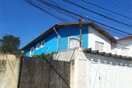 Sobrado a Venda com 3 dormitórios na Região do Butantã