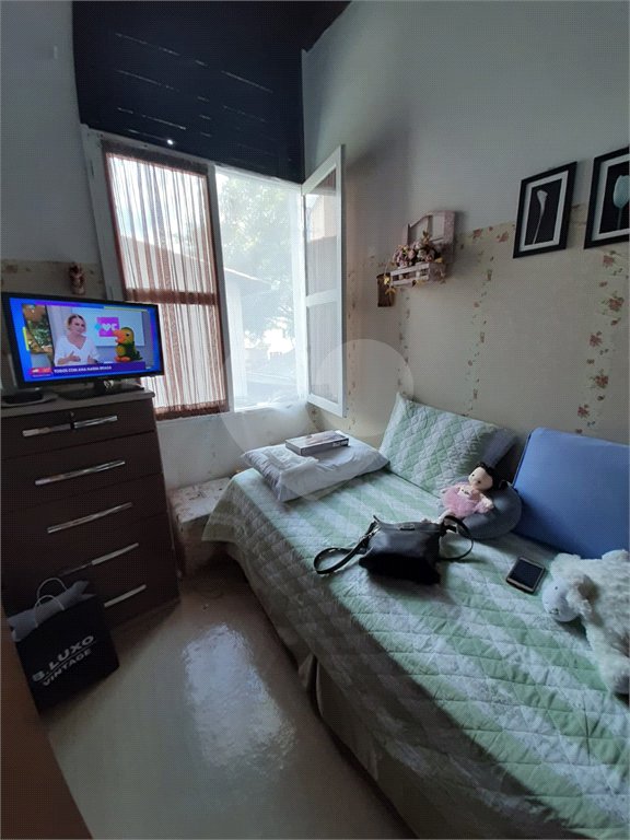 Sobrado à venda com 3 quartos, sendo 1 suíte, em Bosque da Saúde, São Paulo, SP