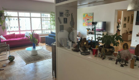 Apartamento à venda com 3 quartos, sendo 1 suíte,  em Jardim Paulista, São Paulo, SP