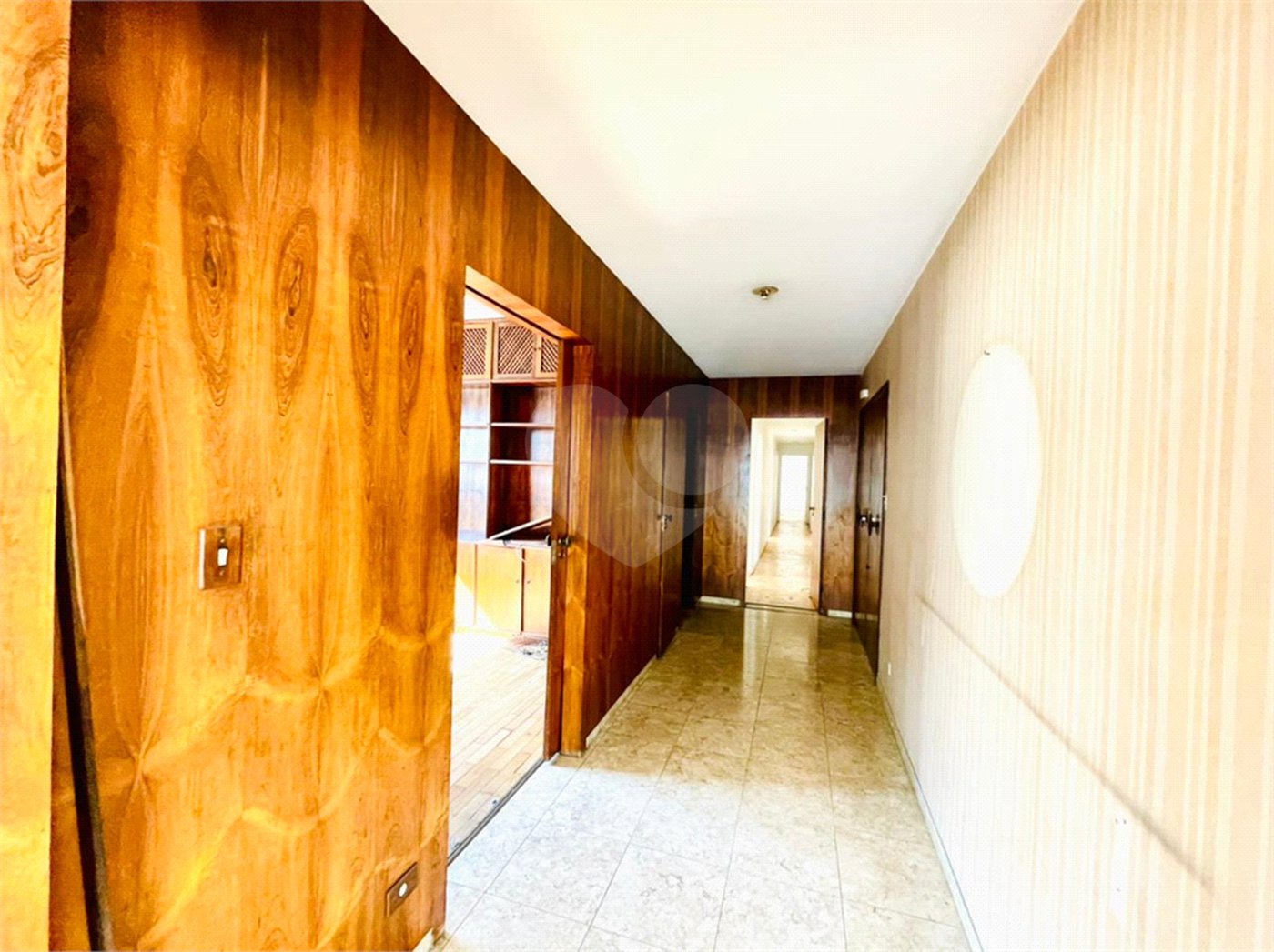 Apartamento à venda com 3 quartos, sendo 2 suítes, em Jardim Paulista, São Paulo, SP