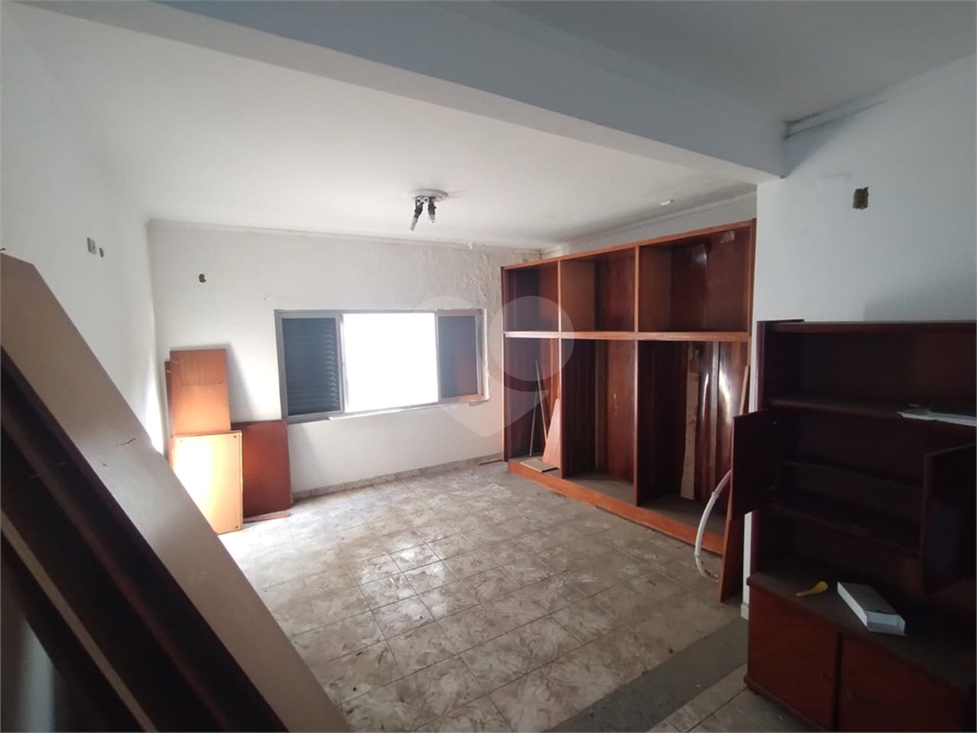 Sobrado à venda com 7 quartos, sendo 6 suítes, em Aclimação, São Paulo, SP