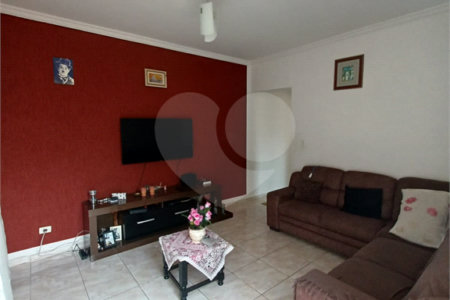 Casa à venda com 3 quartos, sendo 1 suíte,  em Jardim Santa Mônica, São Paulo, SP