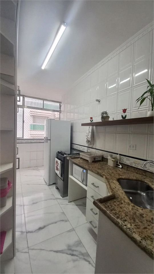 Apartamento com 3 dormitórios à venda, 87 m² por R$ 690.000,00 - Gonzaga - Santos/SP