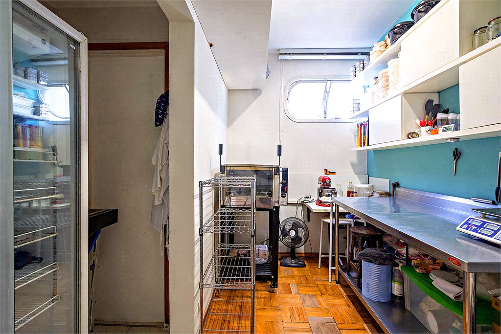 Apartamento à venda com 3 quartos, sendo 1 suíte,  em Jardim Marajoara, São Paulo, SP