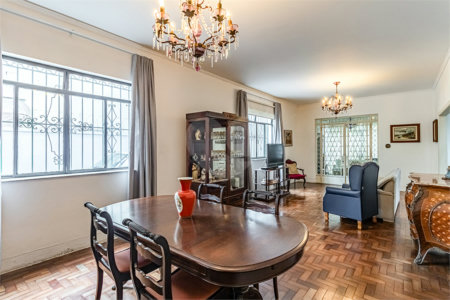 Casa à venda com 3 quartos, sendo 1 suíte, em Jardim Paulista, São Paulo, SP