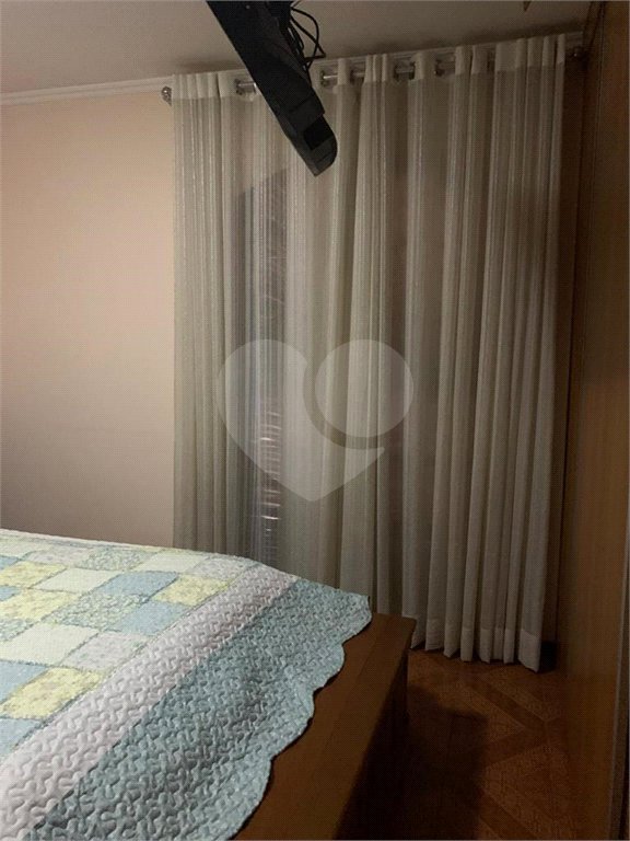 Sobrado à venda com 3 quartos, sendo 1 suíte,  em Vila Sabrina, São Paulo, SP