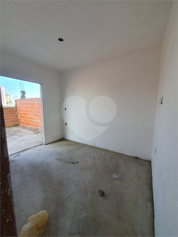 Apartamento à venda com 2 quartos, sendo 1 suíte,  em Jardim Stella, Santo André, SP