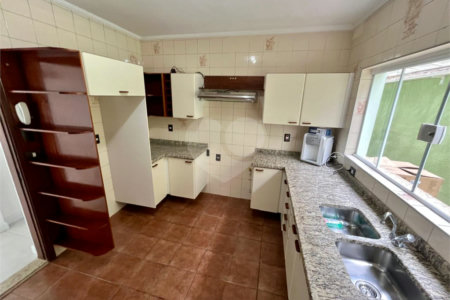 Casa Térrea à venda com 3 quartos, sendo 1 suíte,  em Cidade Universitária, Campinas, SP