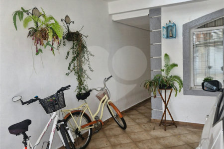 Sobrado à venda com 3 quartos, sendo 1 suíte, em Jardim Caravelas, São Paulo, SP