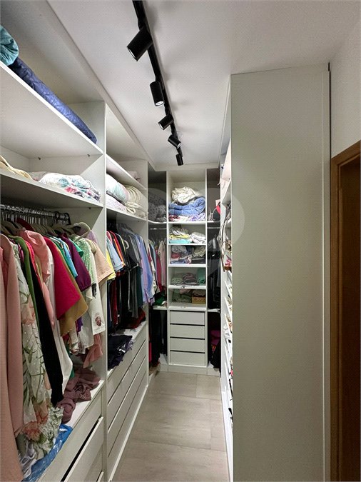 Casa à venda com 3 suítes no condomínio Vila Ytu, Indaiatuba - SP