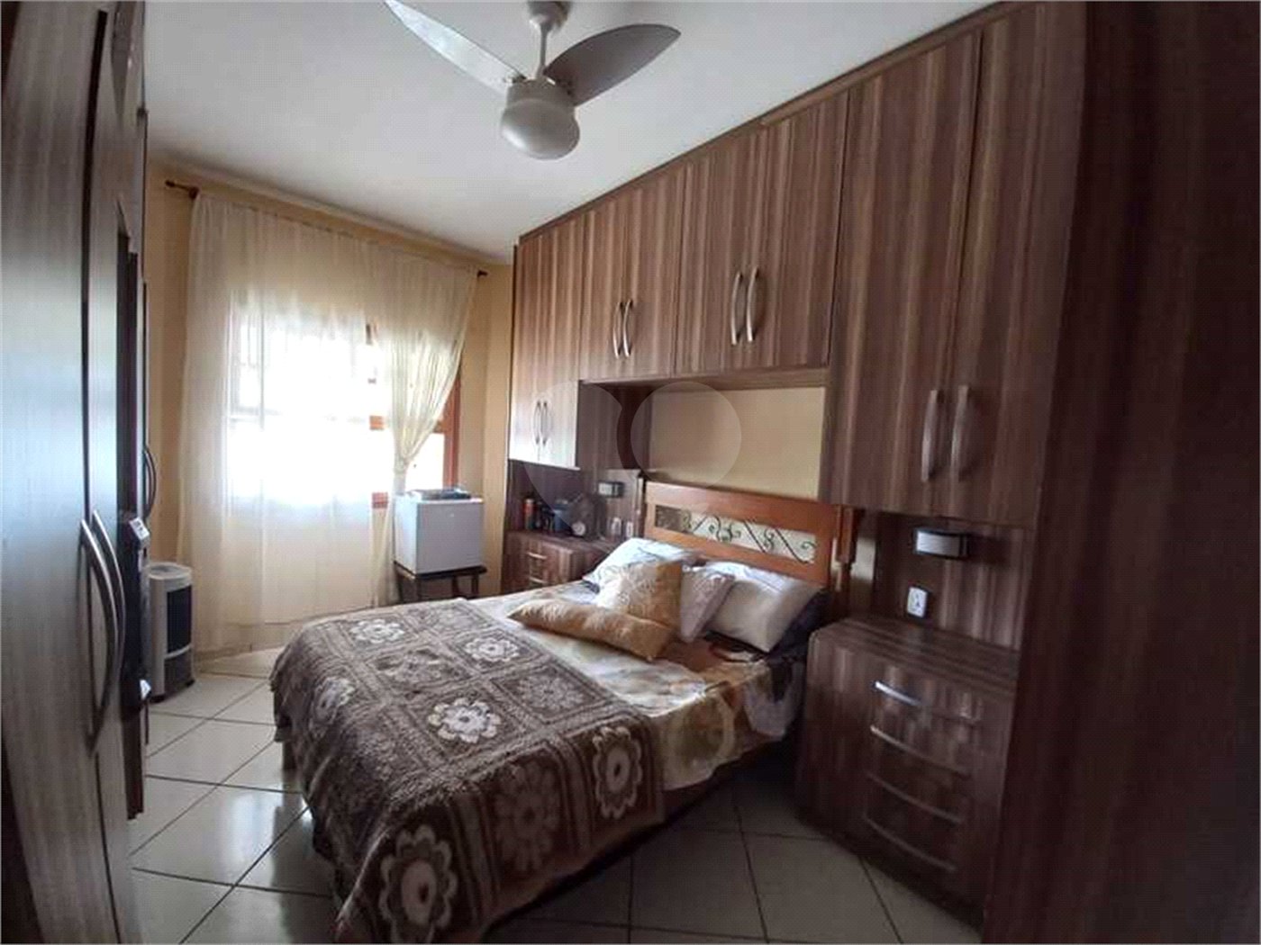 Casa à venda com 3 quartos, sendo 1 suíte, no condomínio Outeiro das Flores 2, Itupeva - SP