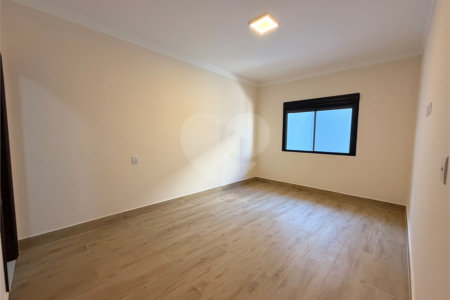 Casa à venda com 5 quartos, sendo 4 suítes, em Vila Rosália, Guarulhos, SP