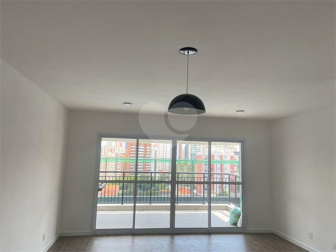Apartamento à venda com 3 quartos, sendo 1 suíte, em Vila Santa Catarina, São Paulo, SP