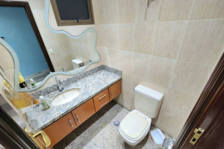 Apartamento Alto Padrão Frente Mar com 4 Dormitórios, 3 Suítes e 3 Vagas na Orla de Santos