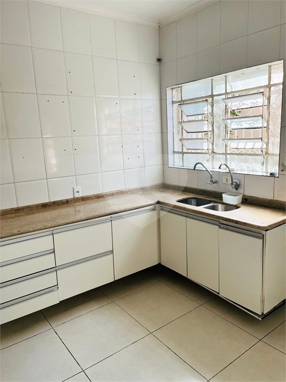 Casa à venda com 4 quartos, sendo 1 suíte, em Jardim São Bento, São Paulo, SP