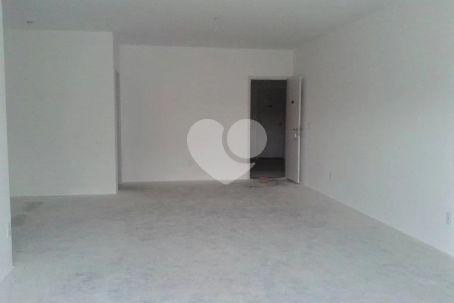 Apartamento à venda com 4 quartos, sendo 1 suíte, em Horto, São Paulo, SP