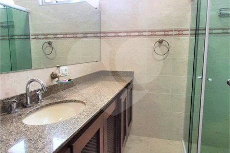 Casa à venda com 3 quartos, sendo 1 suíte, em Chácara Santo Antônio (zona Sul), São Paulo, SP