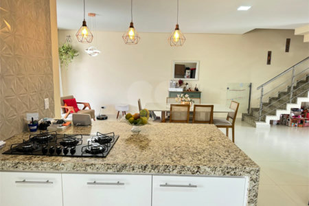 Casa à venda com 3 suítes no condomínio Terras de São Francisco, Sorocaba - SP
