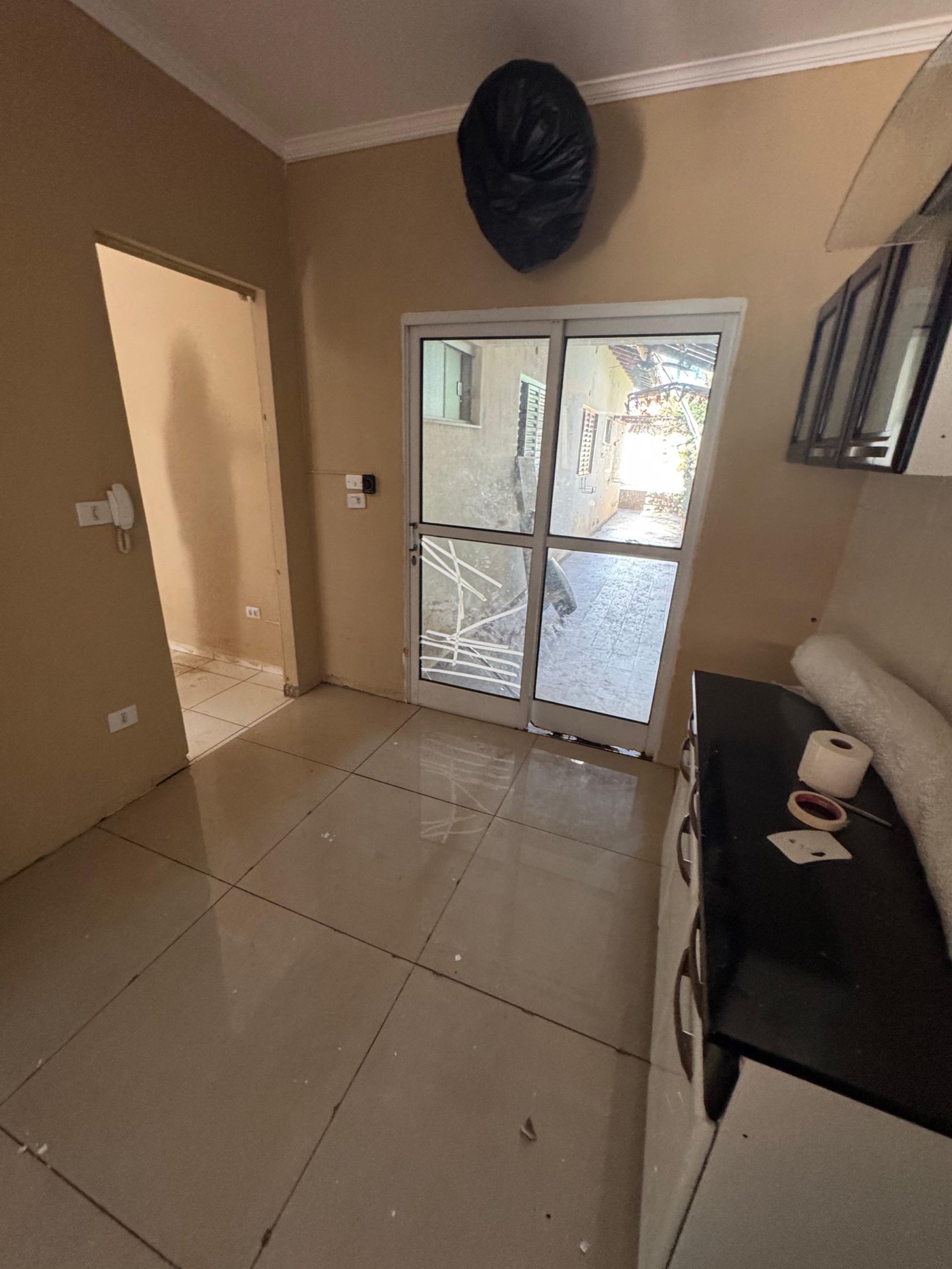 Casa para alugar com 3 quartos, sendo 1 suíte,  em Santa Luzia, Três Lagoas, MS